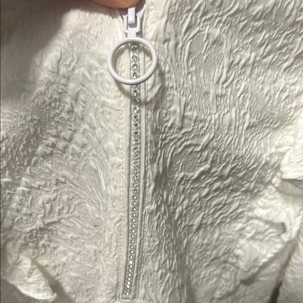 Zara White Textured Ruffle Top - Picture 4 of 7